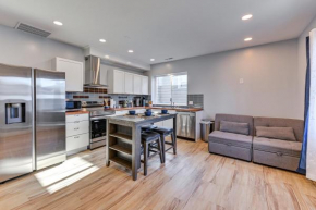7 Mi to Louisville Pet-Friendly New Albany Home